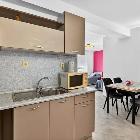 Guest house далия - Nesebar